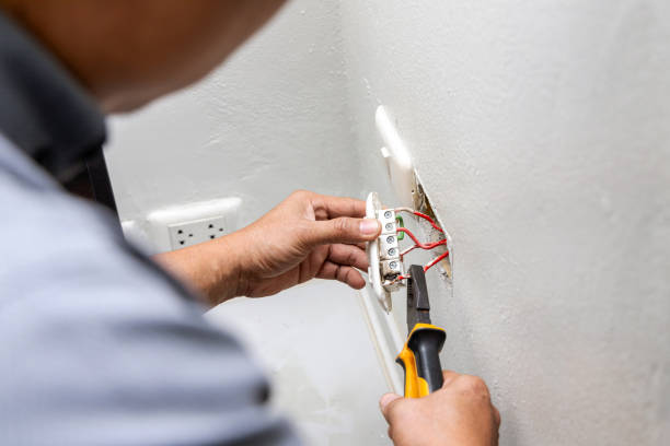Best Electrician Near Me  in Springfield, FL